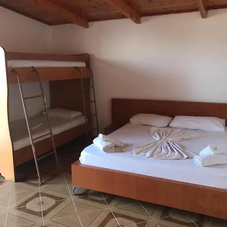 Rei Hotel Hotell