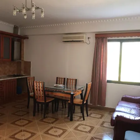 Rei Hotel Hotell 3*