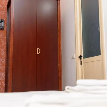 Rei Hotel