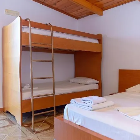 Rei Hotel Hotel