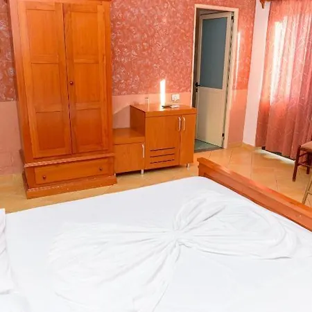 Rei Hotel Orikum
