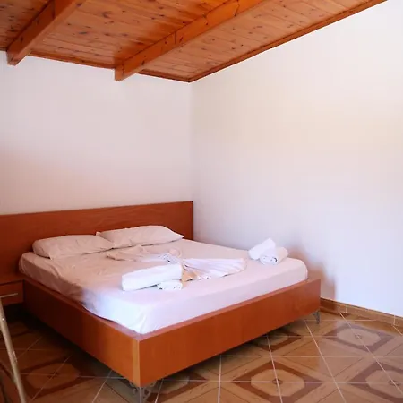 Hotell Rei Hotel Bashkia e Orikumit