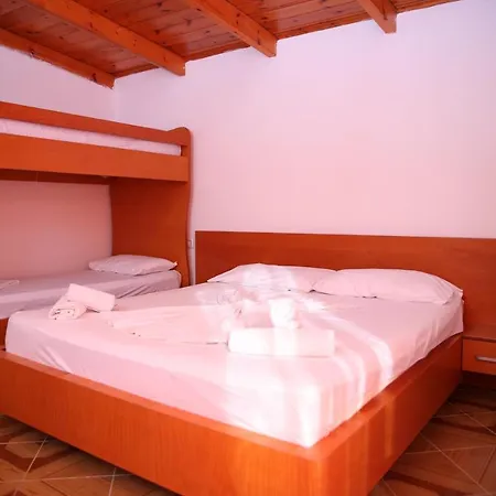 Hotell Rei Hotel Bashkia e Orikumit