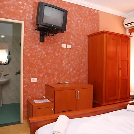 Hotell Rei Hotel Bashkia e Orikumit