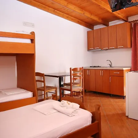 Rei Hotel Bashkia e Orikumit