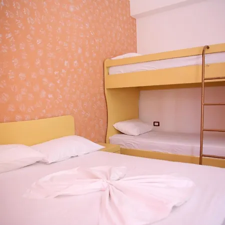 Rei Hotel Hotell